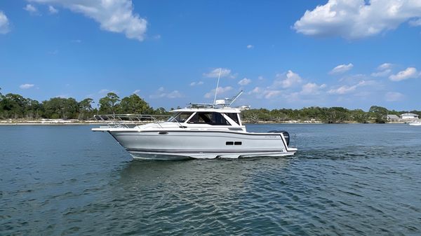 Cutwater C-288 Coupe