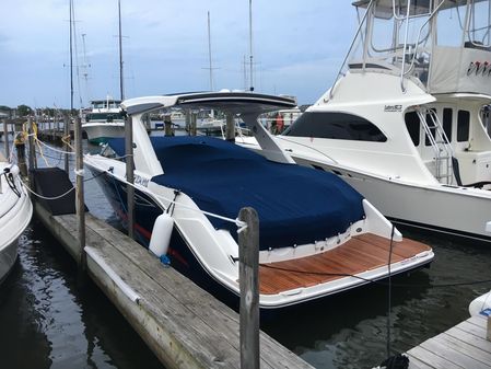 Sea Ray SLX 310 image