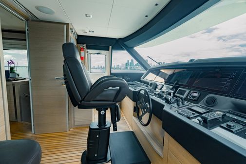 Custom Line Navetta 28 image