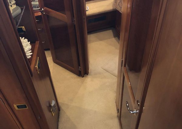Carver VOYAGER-56-PILOTHOUSE image