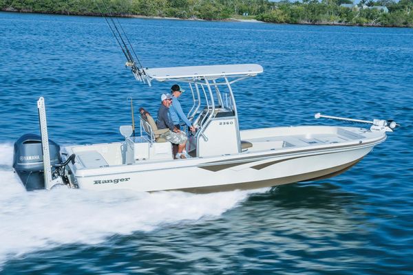 Ranger 2360 Bay Ranger - main image