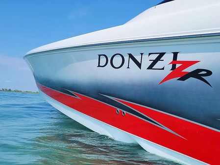 Donzi 35 ZR image