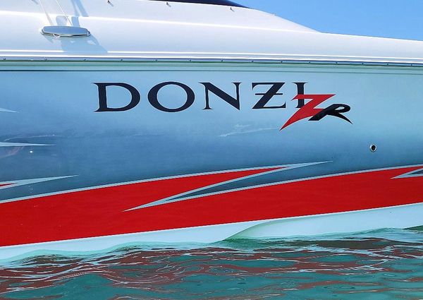 Donzi 35 ZR image