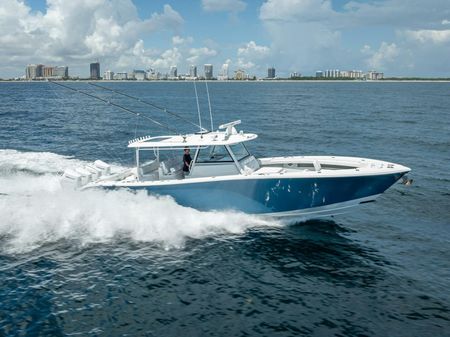 Yellowfin 42 image