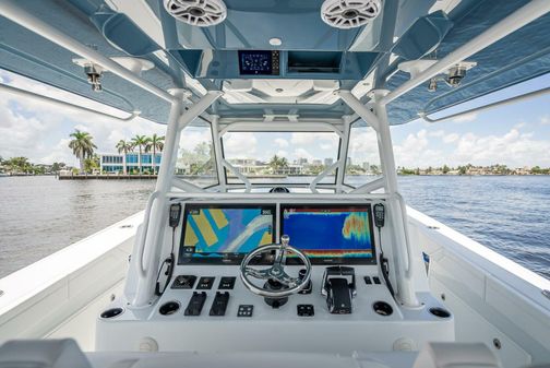 Yellowfin 42 image