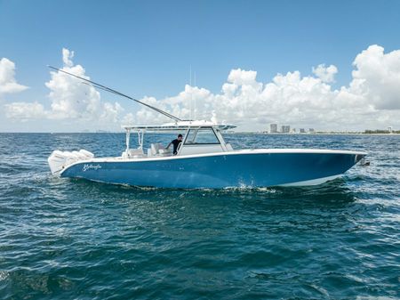 Yellowfin 42 image