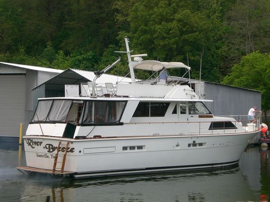 Trojan 54 Deckhouse Motoryacht - main image