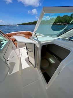 Boston Whaler Vantage 320 image