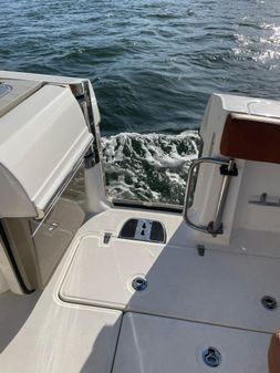 Boston Whaler Vantage 320 image