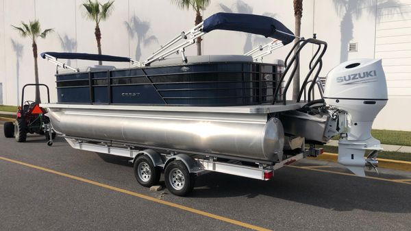 Crest 220 LX SLC