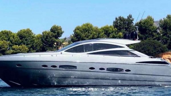 Pershing 56