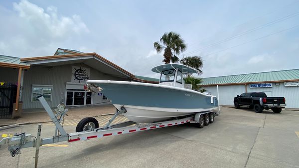 Sea Hunt Gamefish 30 CB 