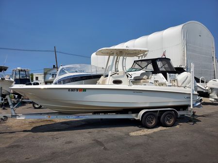 Boston Whaler 240 Dauntless image