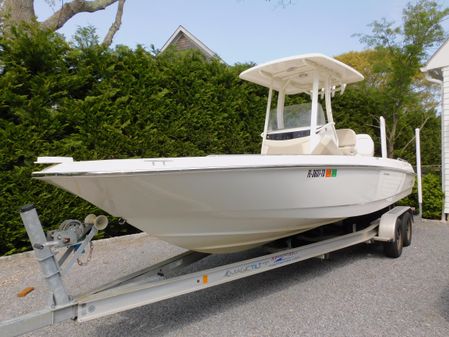 Boston Whaler 240 Dauntless image