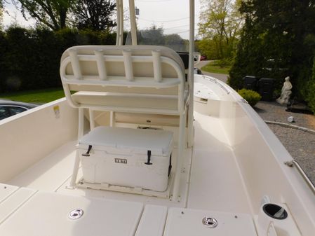 Boston Whaler 240 Dauntless image