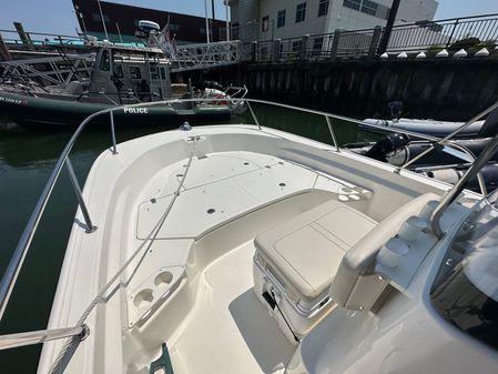 Boston Whaler 190 Montauk image