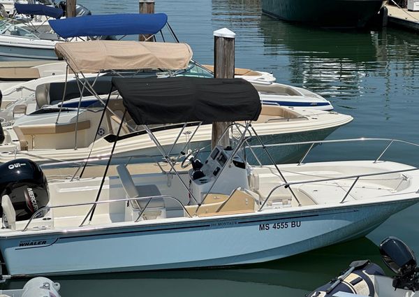 Boston-whaler 190-MONTAUK image