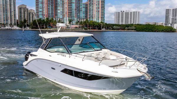 Sea Ray Sundancer 320 