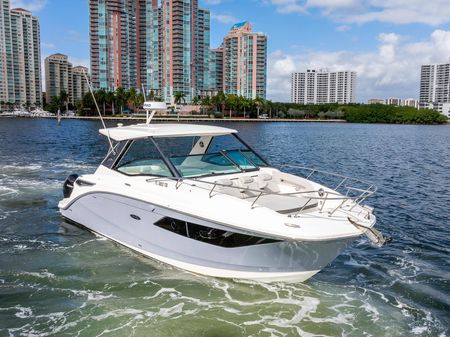 Sea Ray Sundancer 320 image