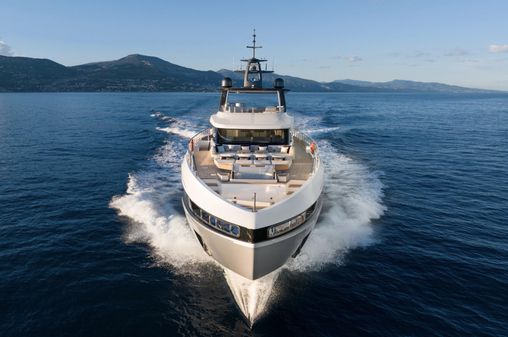 Azimut Grande 36M image