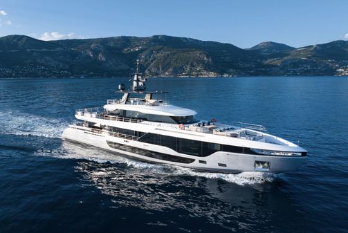 Azimut Grande 36M image