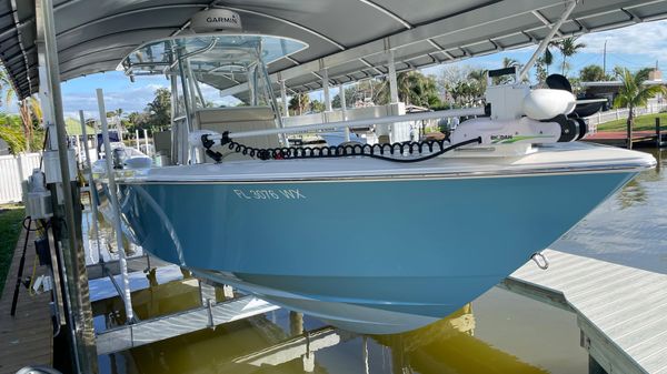 Contender 32 ST