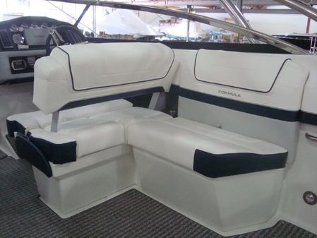 Formula 270-BOWRIDER image