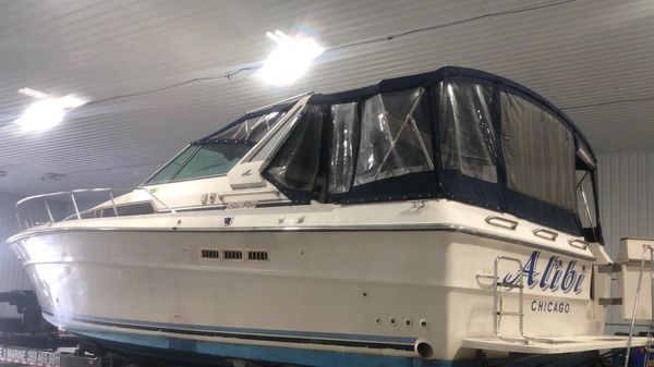Sea Ray 390 Express