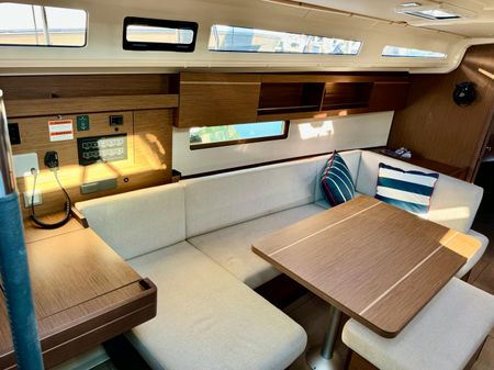 Beneteau OCEANIS-40-1 image