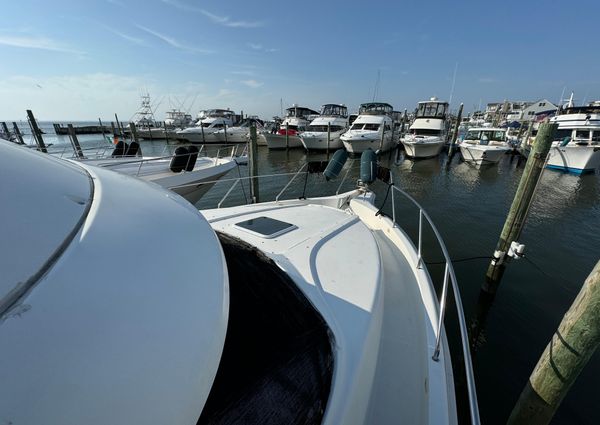 Silverton 392 Motor Yacht image