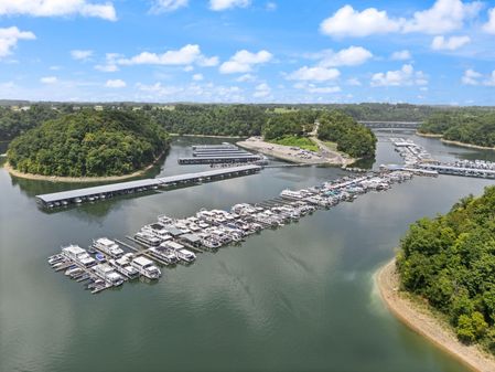 Stardust-cruisers 18-X-100-HOUSEBOAT image