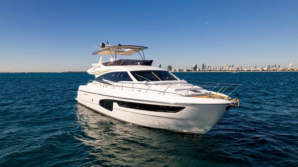 Ferretti Yachts 650