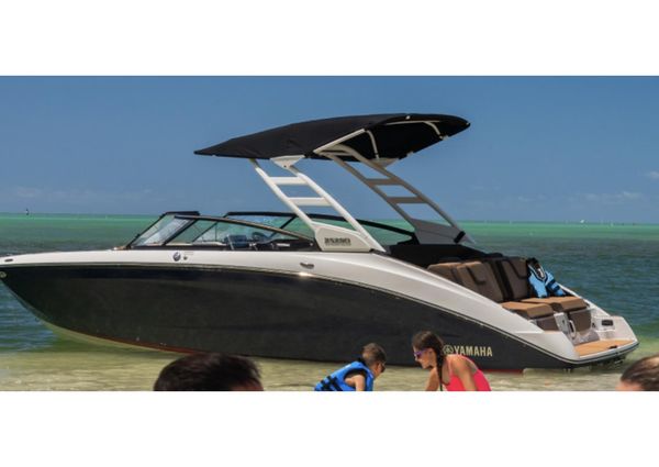 Yamaha Boats 252SD image