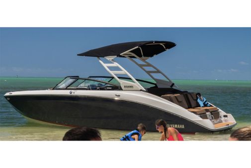 Yamaha Boats 252SD image