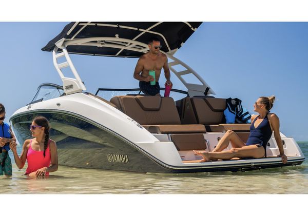 Yamaha Boats 252SD image