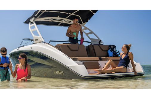 Yamaha Boats 252SD image