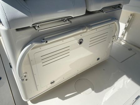 Cobia 280 Center Console image
