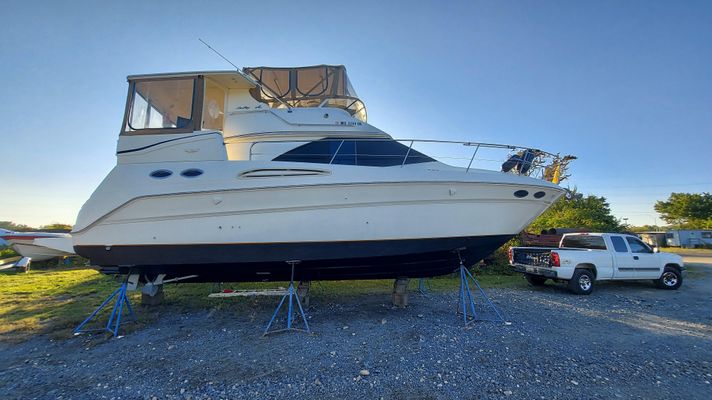 Sea Ray 380 Aft Cabin - main image