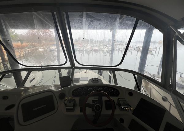 Sea Ray 380 Aft Cabin image