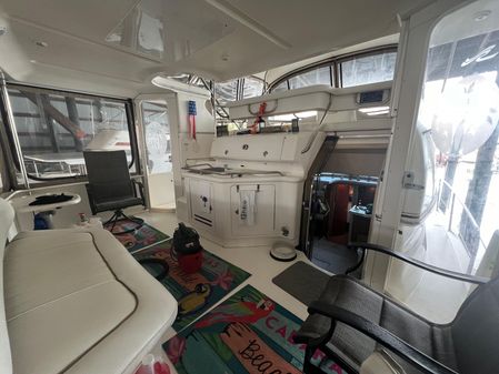 Sea Ray 380 Aft Cabin image