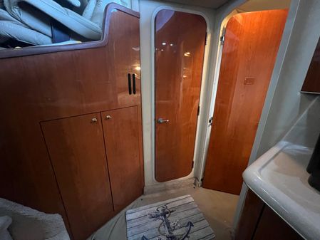 Sea Ray 380 Aft Cabin image