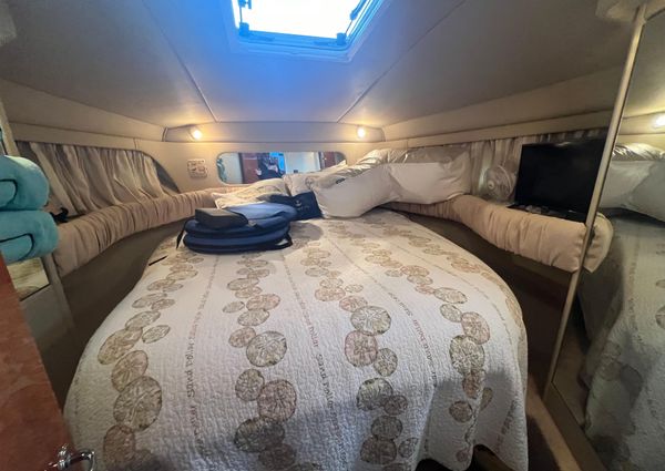 Sea Ray 380 Aft Cabin image