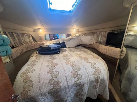 Sea Ray 380 Aft Cabin image