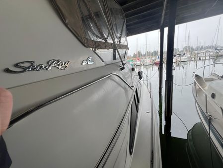 Sea Ray 380 Aft Cabin image