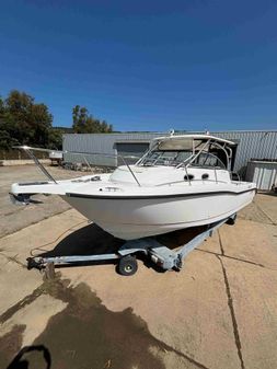 Boston Whaler 305 Conquest image