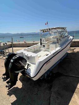 Boston Whaler 305 Conquest image