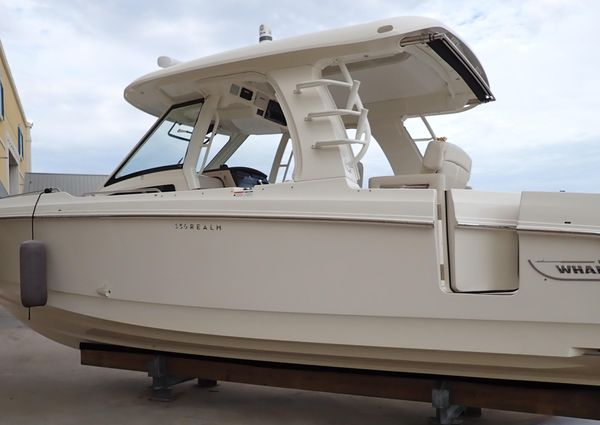 Boston-whaler 350-REALM image