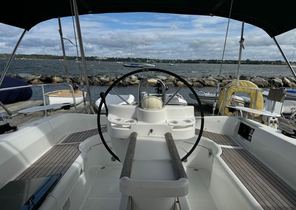 Beneteau 381 image