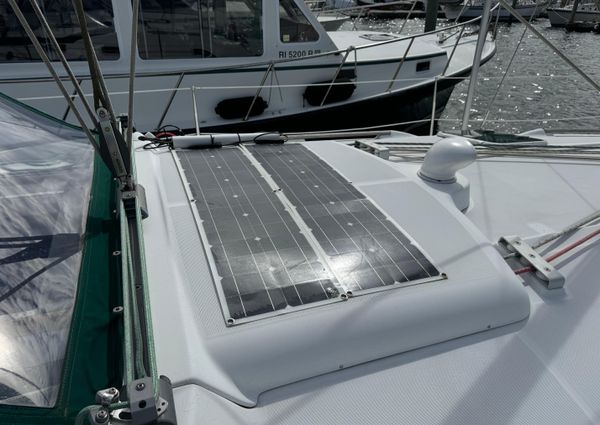 Beneteau 381 image