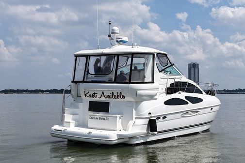 Cruisers Yachts 405 Express Motoryacht image